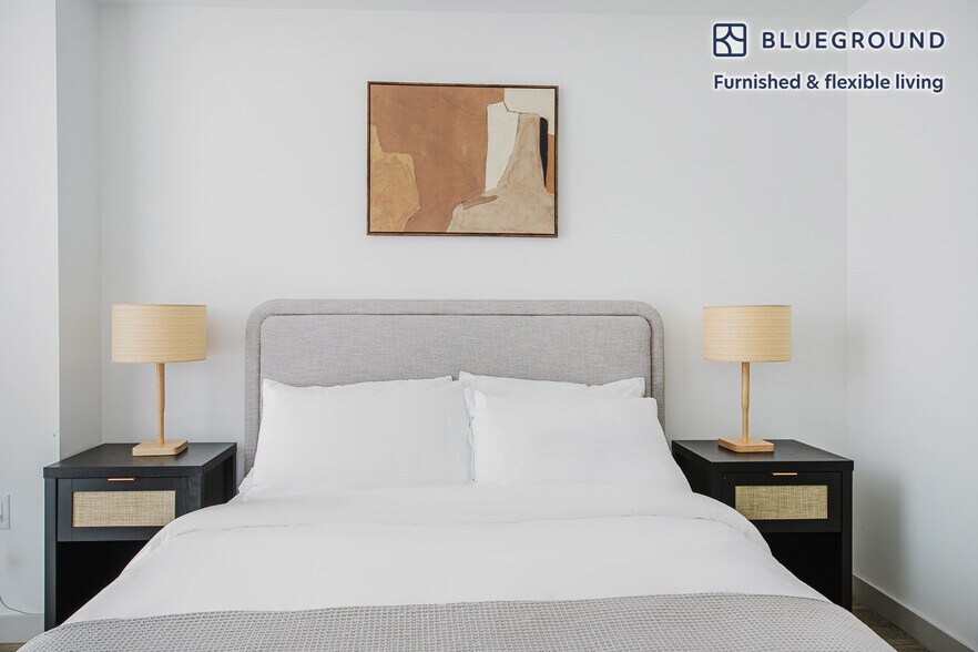 Building Photo - 221 SW 12th St