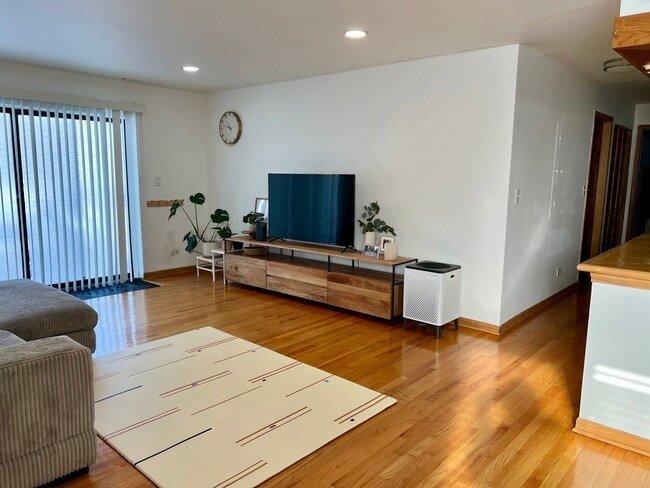 Building Photo - 1108 Castilian Ct