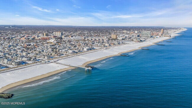 Building Photo - 31 Embury Ave