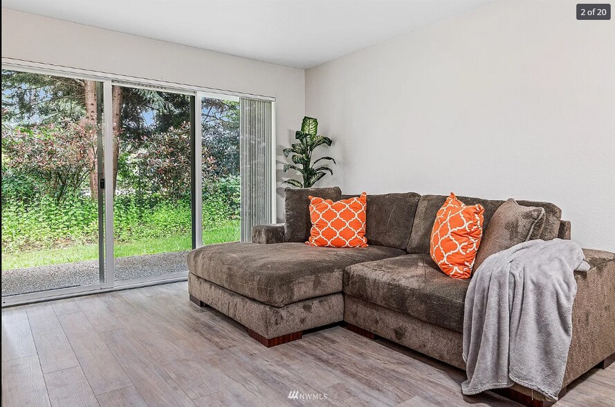 Building Photo - 2100 S 336th St