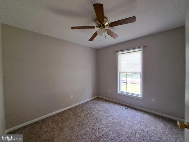 Building Photo - 107 Strawberry Way