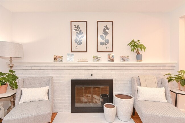 Building Photo - 7 Lynch Ave