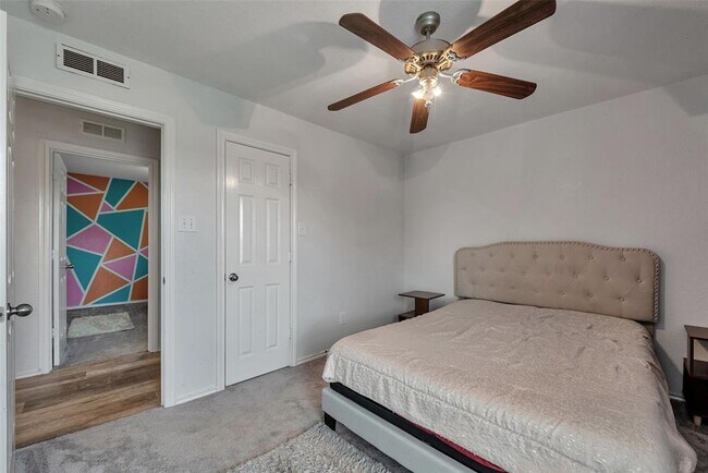 Building Photo - 3037 Boxwood Springs Ln
