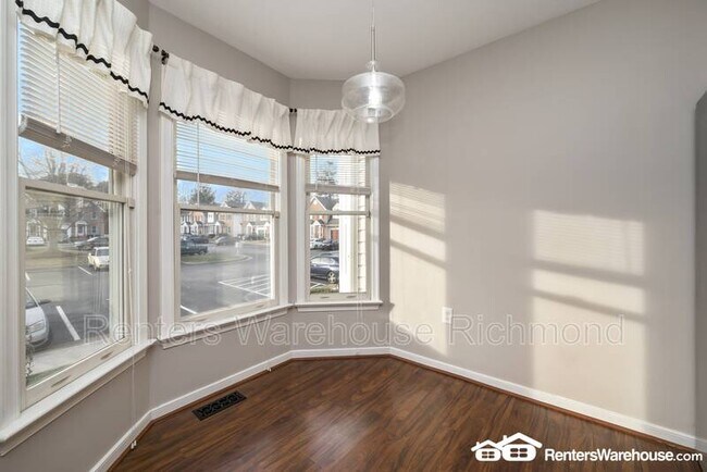 Building Photo - 7029 Pine Orchard Ct