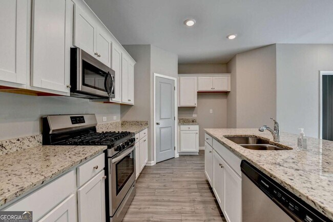 Building Photo - 125 Osprey Overlook Dr