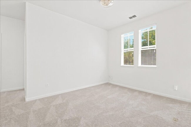 Building Photo - 3169 Parkham Dr