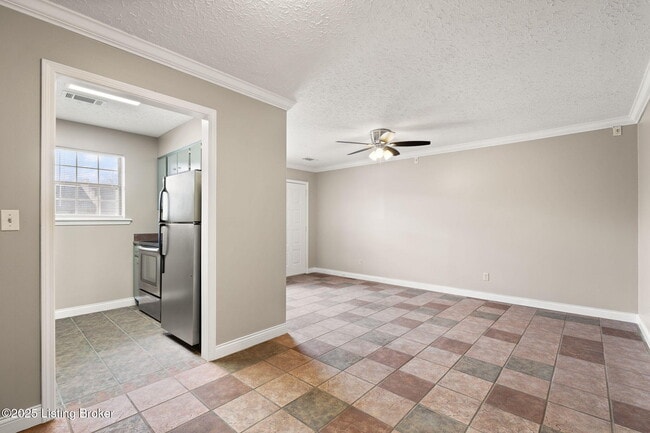 Building Photo - 708 Victoria Ct