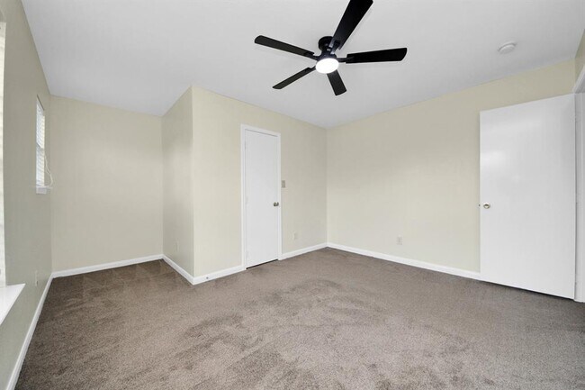 Building Photo - 17111 Plaistow court