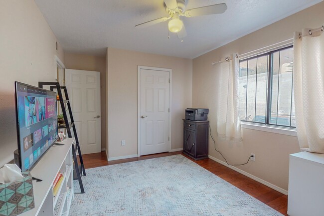 Building Photo - UNSER/LADERA 2 Bedroom  2 Bath  2 car gara...