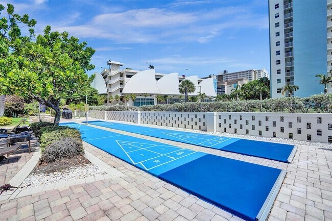 Building Photo - 301 N Ocean Blvd