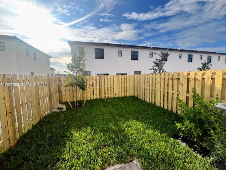 Building Photo - 23252 SW 128th Ave