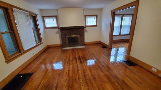 Building Photo - 303 Laforte Ave