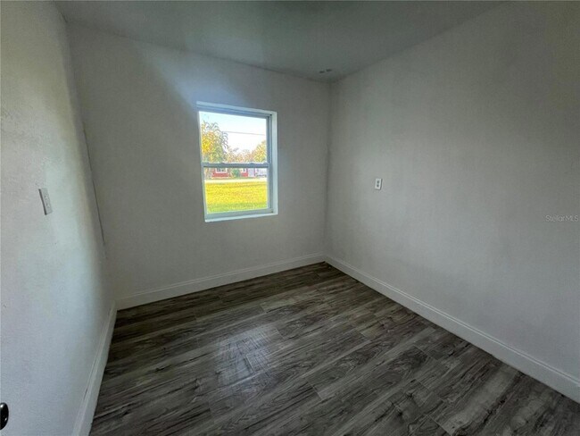 Building Photo - 23476 Harper Ave