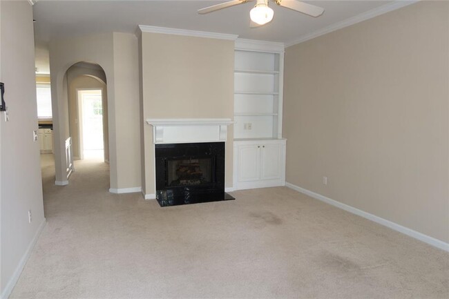 Building Photo - 2515 Longcourt Cir