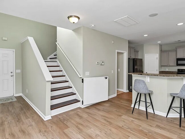 Building Photo - 336 Eastfair Dr