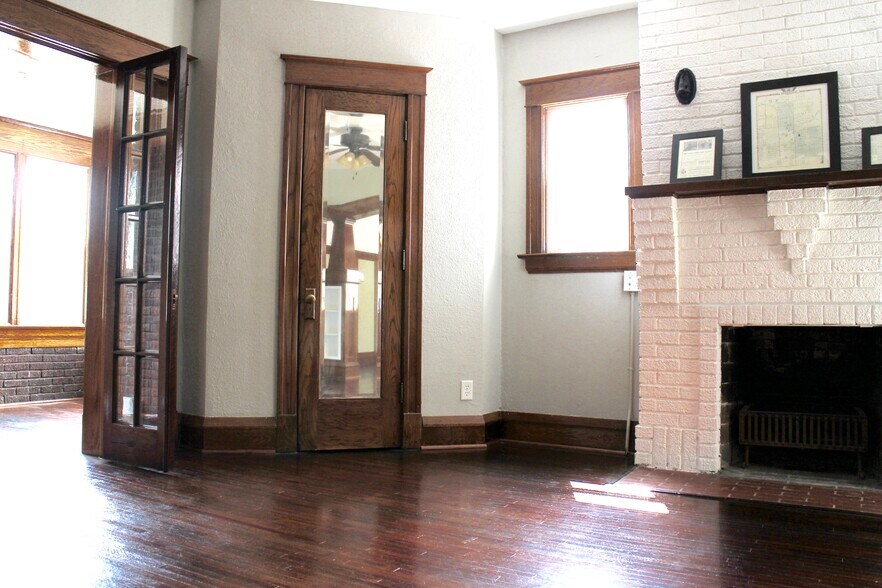 Building Photo - 1208 S 7th St