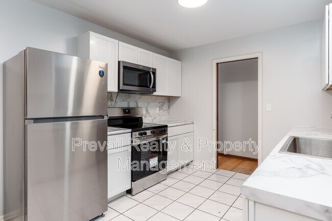 Building Photo - 5418 Tam O Shanter Dr