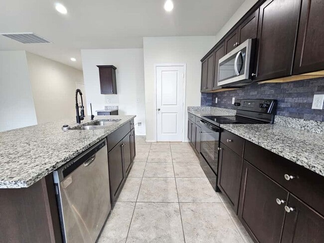 Building Photo - 4bedroom 3bath 2 Story Home with ***19 solar panels for low electric bill***