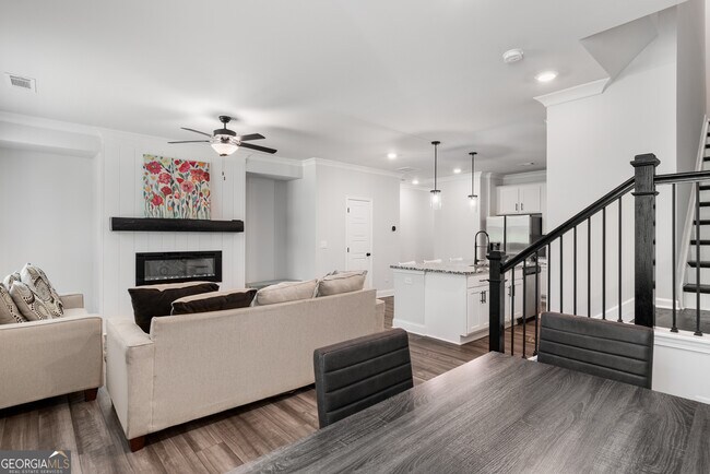Building Photo - 4635 Cypress Pk Dr