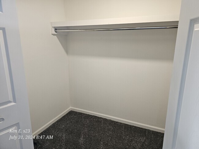 Building Photo - 26154 Rogers Rd