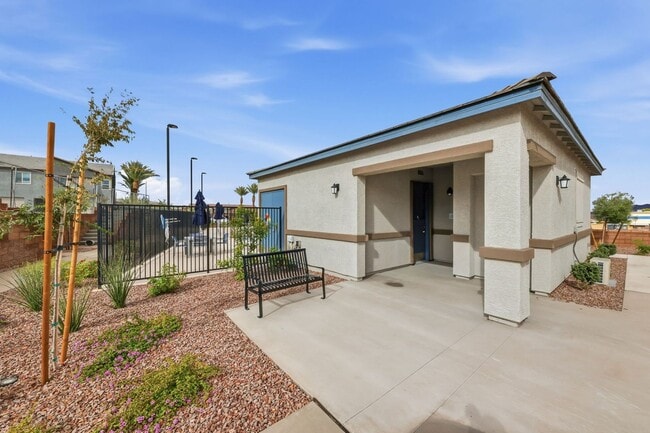Building Photo - 1531 Layla Crossing Ave
