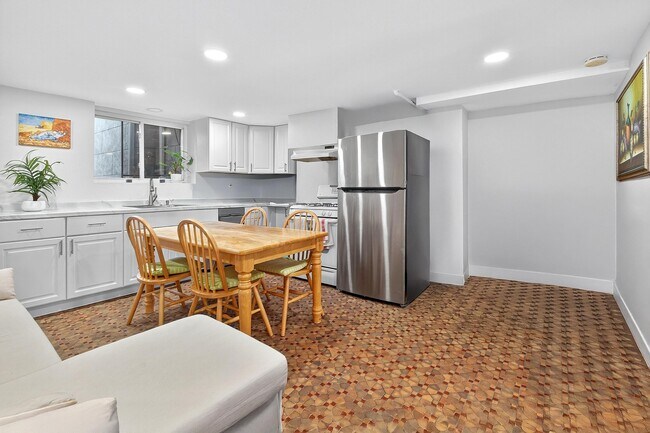 Building Photo - 288 4th St