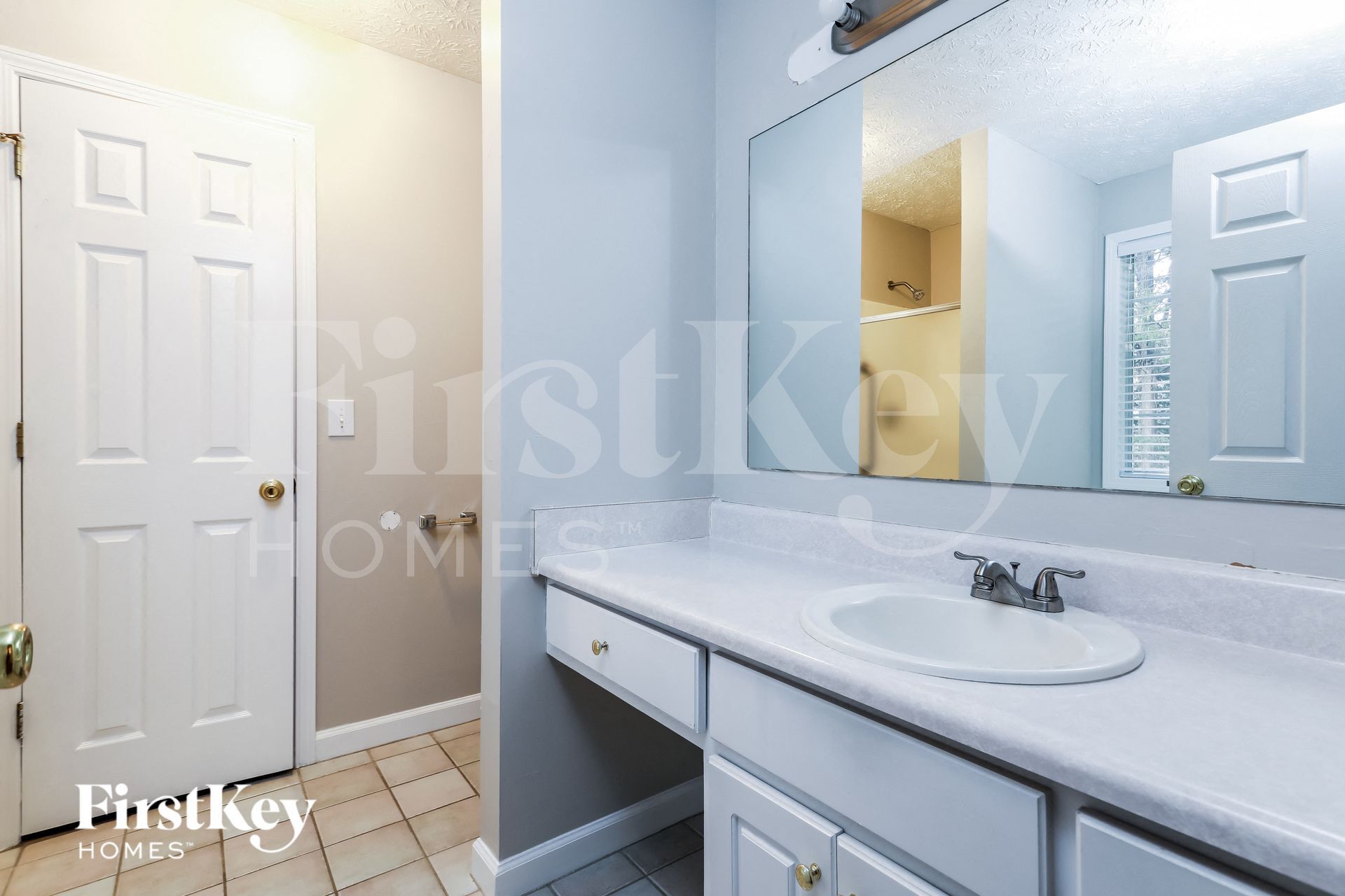 Building Photo - 241 Ryan Rd