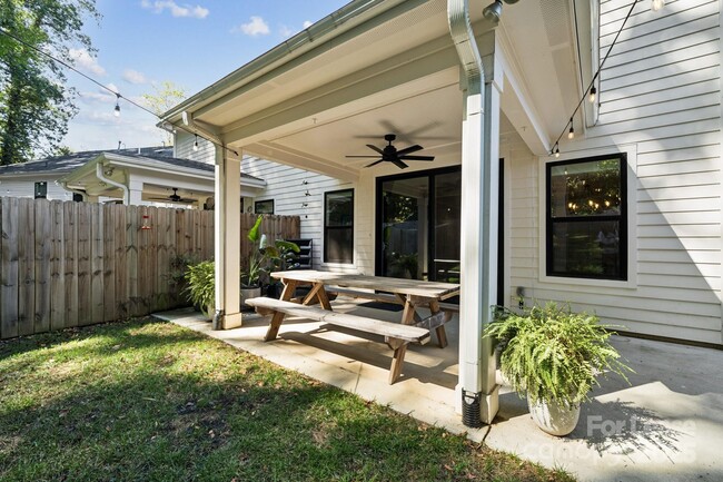 Building Photo - 2507 Marlowe Ave