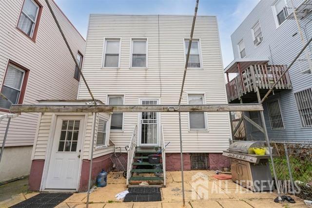 Building Photo - 1012 Paterson Plank Rd