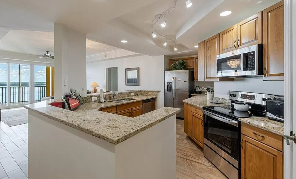 Building Photo - 2743 1st St