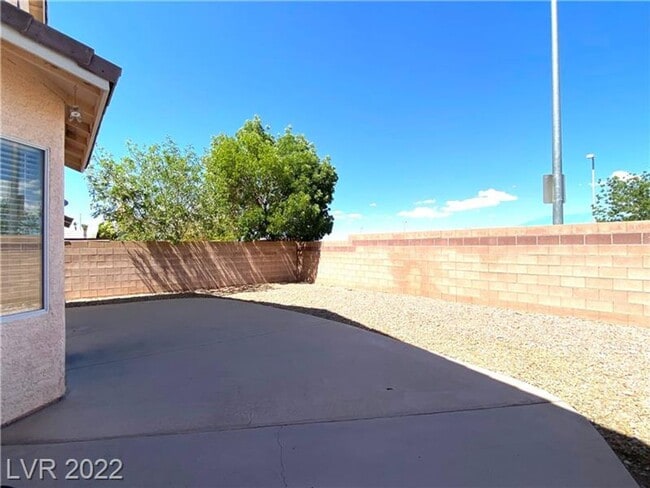 Building Photo - Available NOW. Gorgeous SW Las Vegas 4 bed...