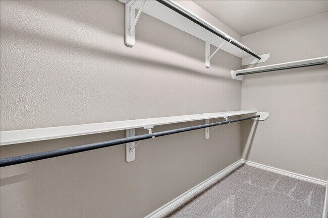 Building Photo - 5114 Spring Brook Dr