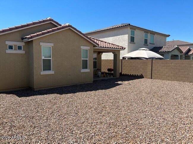 Building Photo - 10320 W Yuma St