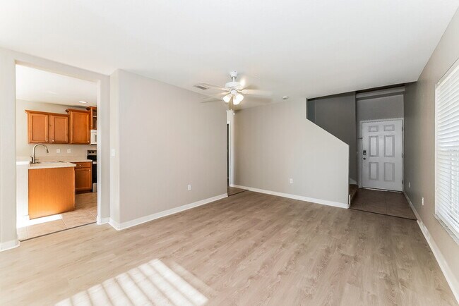 Building Photo - 7110 Chatum Light Run