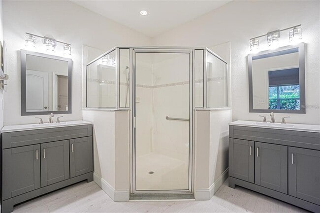 Building Photo - 31912 Turkeyhill Dr