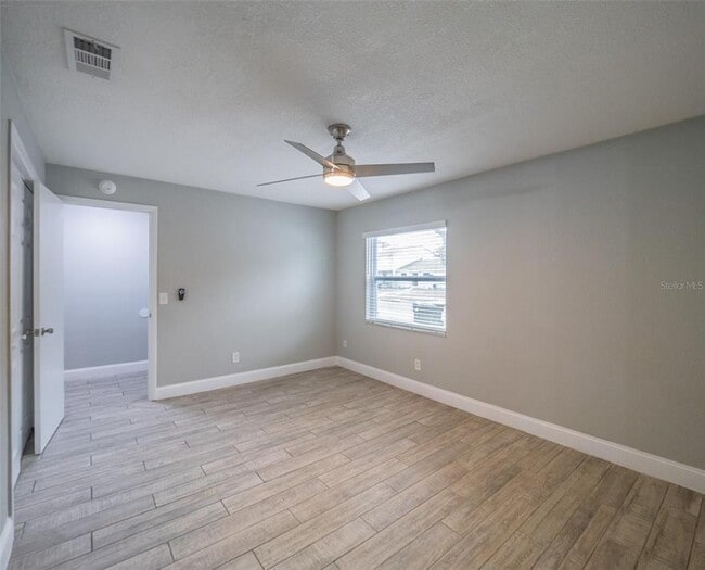 Building Photo - 2419 Rio Pinar Lakes Blvd