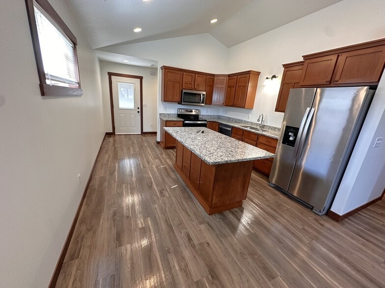 Building Photo - 1726 Aspen Ct