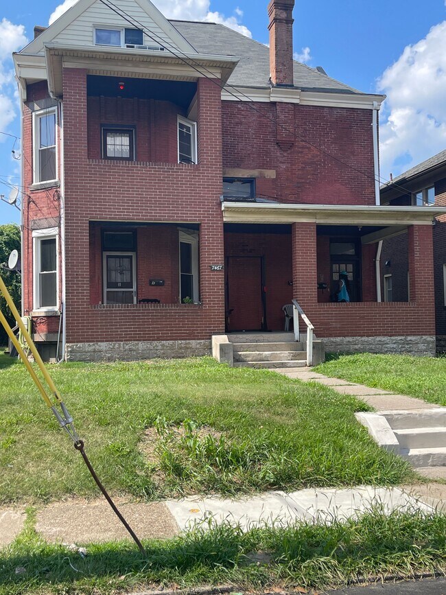 Building Photo - 7467 Schoyer Ave