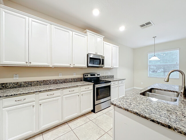 Building Photo - 15147 Driftwood Bend St