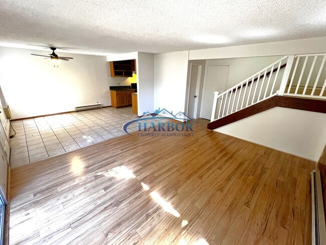Building Photo - Charming Townhome in the Desirable Mirales...
