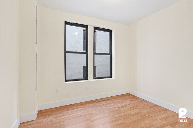 Building Photo - 34 Post Ave