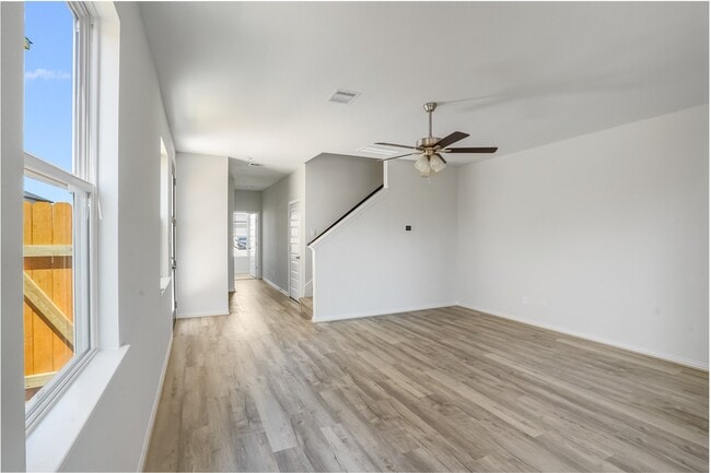 Building Photo - 27935 Western Crk Ct