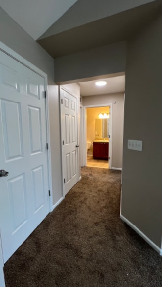 Building Photo - 14445 Shadywood Dr