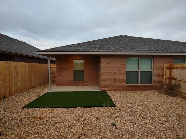 Building Photo - 2120 N Avenue J