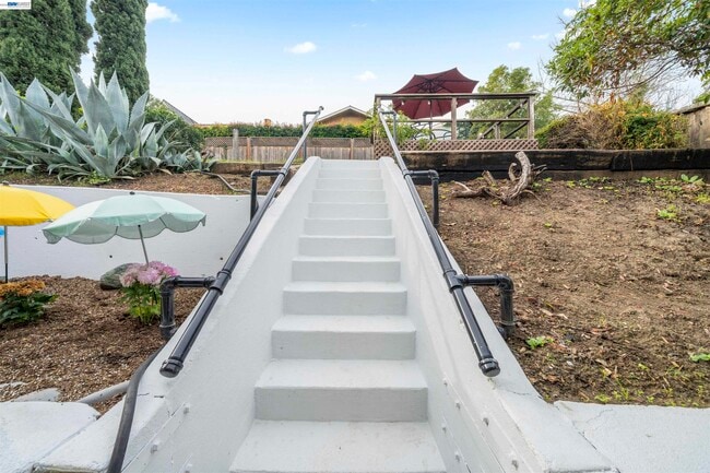 Building Photo - 22123 Main St