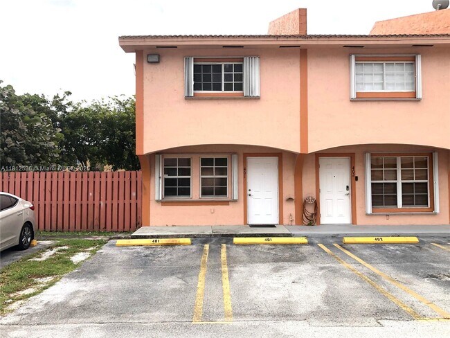 Primary Photo - 9837 W Okeechobee Rd