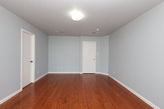 Building Photo - 7430 Pouter Dr