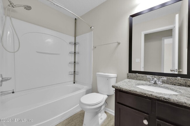 Building Photo - 452 Walnut Dr