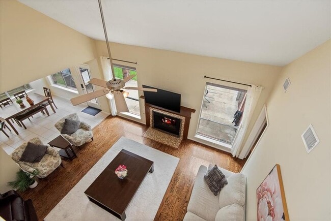 Building Photo - 314 Trailwood Ct