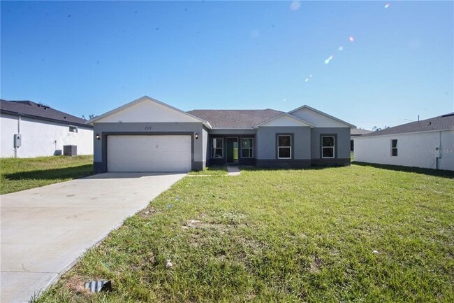 Building Photo - 1311 Hillsborough Ln